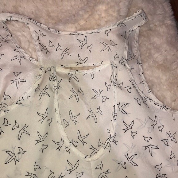 Fun Bird Patterned Top - Picture 3 of 4